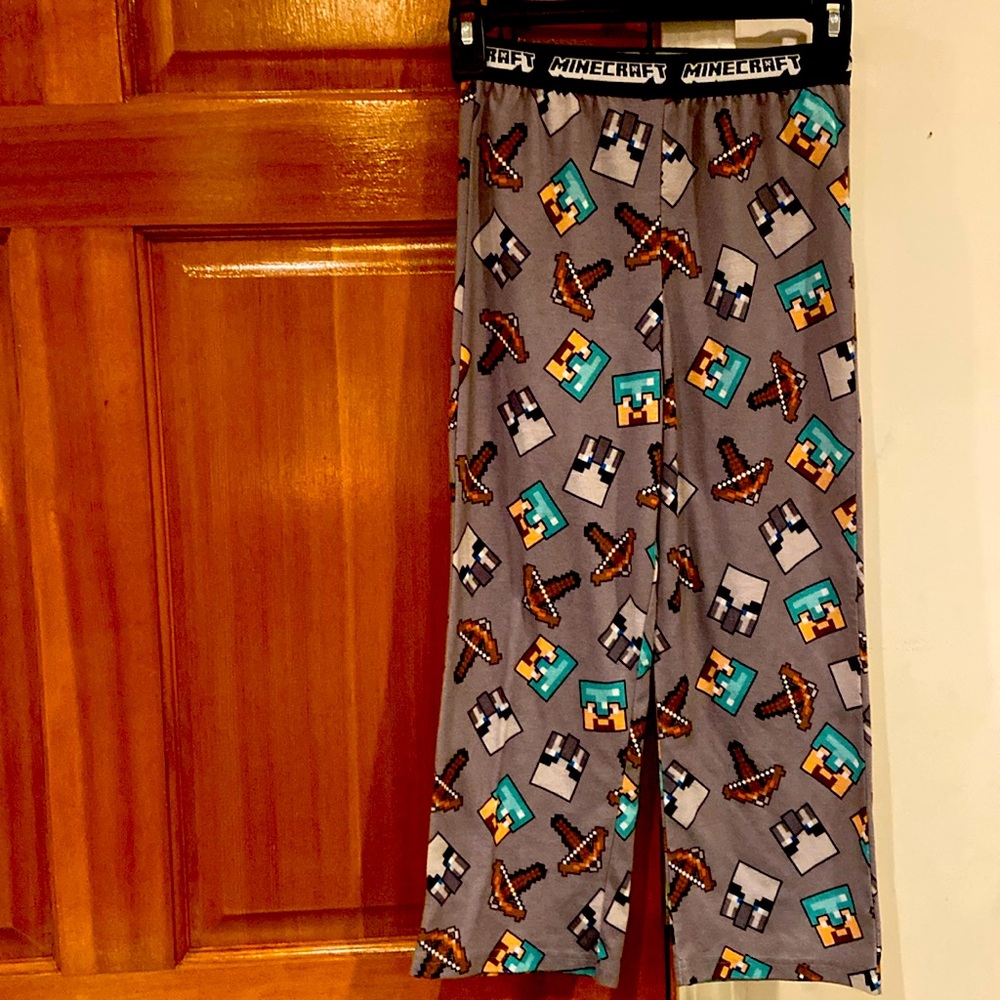 EUC! Boys size 6/8, Minecraft pajama pants!